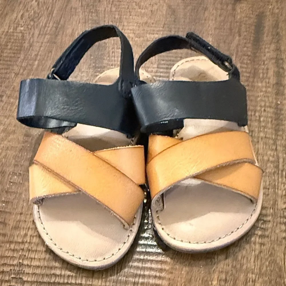 Old Navy Stylish Black and Tan Kids Sandals